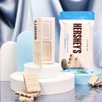 HERSHEY'S Cookies 'N' Creme Highlighter