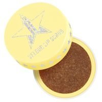Velour lip scrub Banana bundt cake